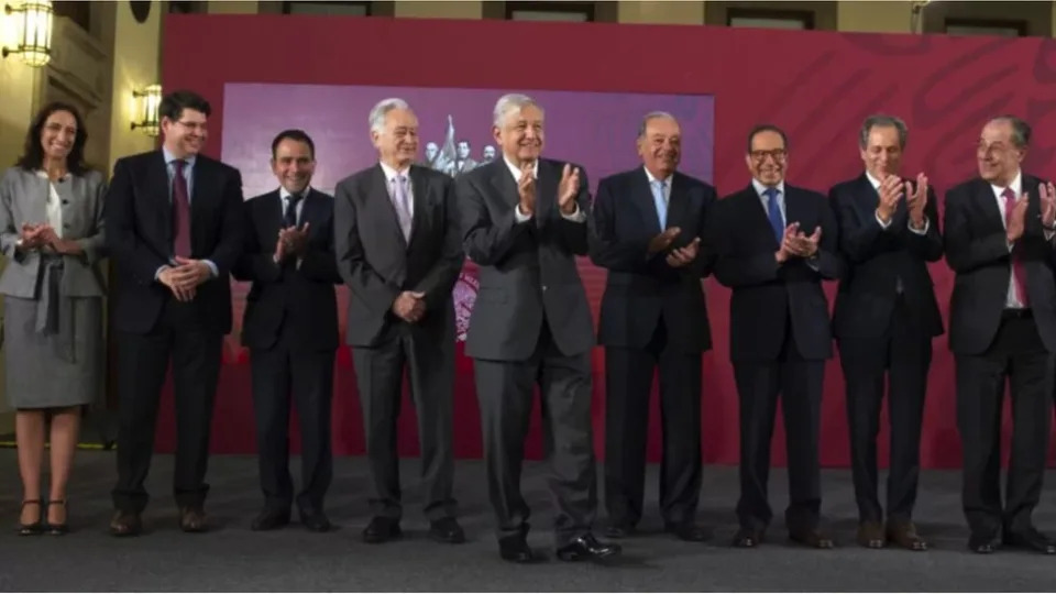 AMLO junto a empresarios