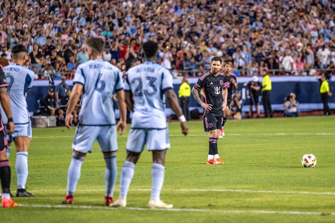 Inter Miami forward Lionel Messi (10) prepares to kick a free kick during the first half of an MLS game against Sporting Kansas City at GEHA Field at Arrowhead Stadium on Saturday, April 13, 2024, in Kansas City. Emily Curiel/ecuriel@kcstar.com