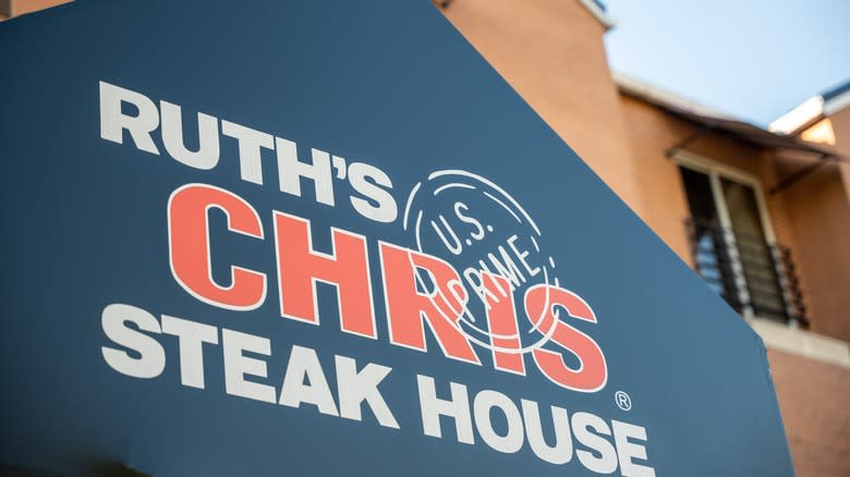 Ruth's Chris logo