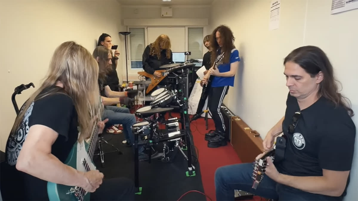  Megadeth and Marty Friedman rehearsing 