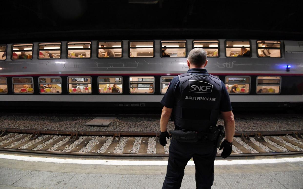 Metro drivers strike over threat from crack addicts in Paris underground - AFP