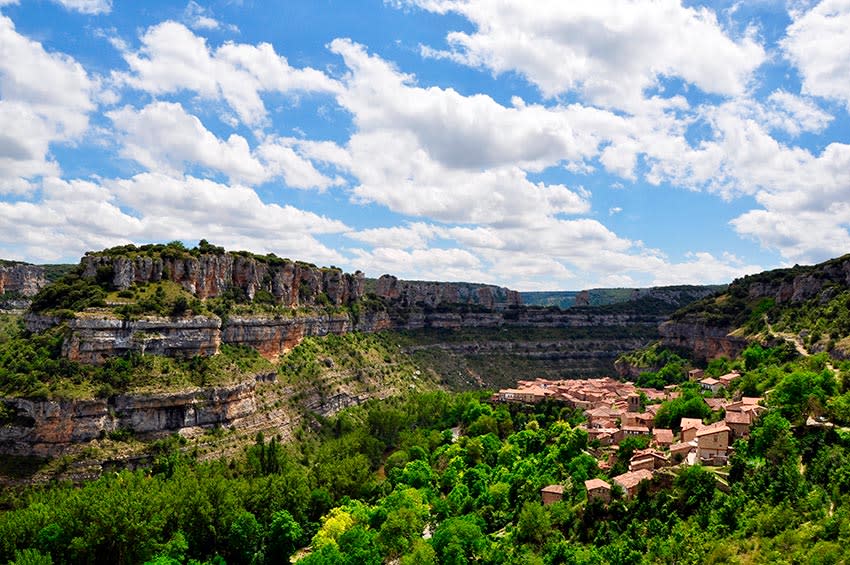 canon-ebro-pueblos-bonitos-orbaneja