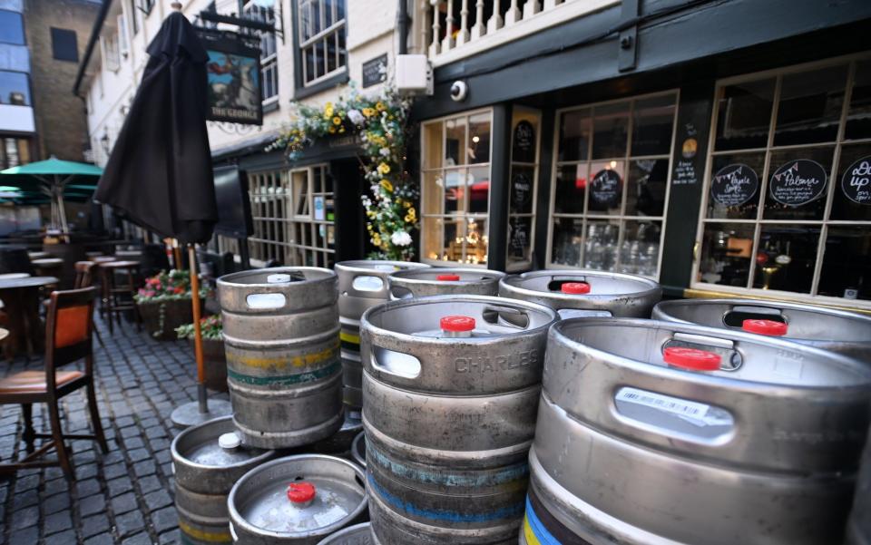 Pubs Ale Lager Beer Cost of Living Crisis Hospitality Restaurants - Andy Rain/Shutterstock
