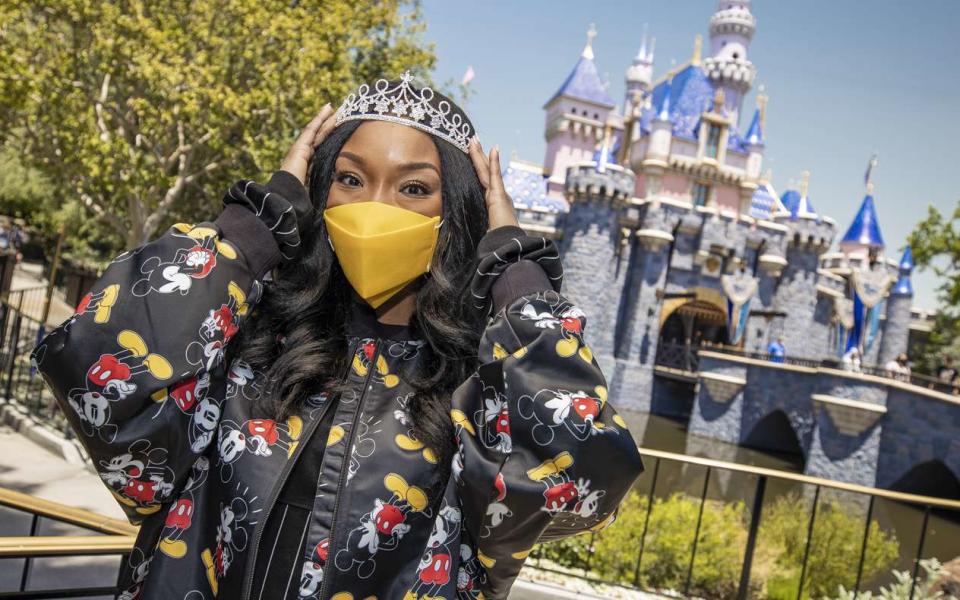 <p>The singer stopped by Disneyland in California to celebrate the launch of her new song, "Starting Now," which is set to be the anthem of Disney's "Ultimate Princess Celebration." The year-long event celebrates Disney's heroines. Naturally, Brandy donned her crown in front of Sleeping Beauty Castle to mark the moment.</p>
