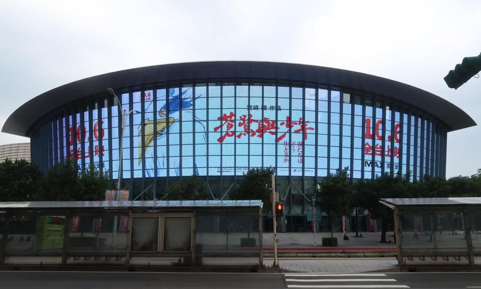 《蒼鷺與少年》在台灣各地的廣告都沒有正片內容。（圖／甲上娛樂提供）