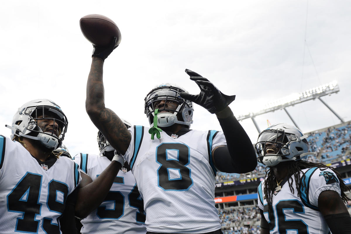 Panthers Defeat Saints 22-14 To Snap 9-Game Losing Streak