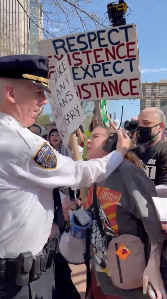 NYPD Deputy Chief Timothy Beaudette clashing with an anti-Israel protester. NY Post/Jack Morphet