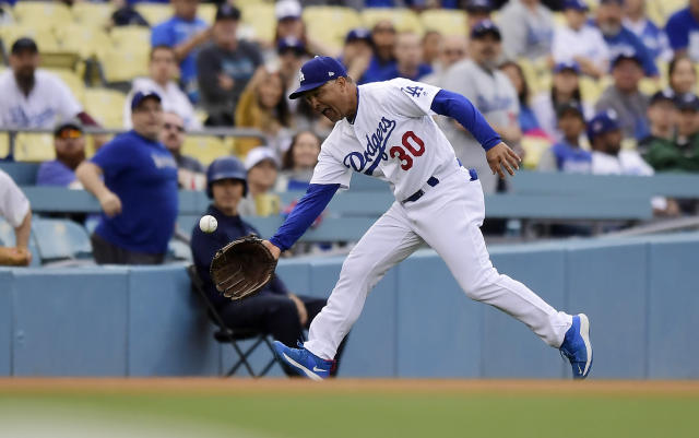 Will Smith's 1st career HR lifts Dodgers over Phillies