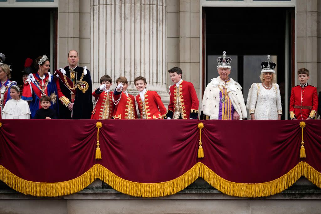 london, england may 06 l r princess charlotte of wales, anne, princess royal, prince louis of wales, catherine, princess of wales, prince william, prince of wales, guest, prince george of wales, guest, guest, king charles iii, camilla, queen consort, guest and page of honour, freddy parker bowles gather on the buckingham palace central balcony after the coronation service of king charles iii and queen camilla on may 06, 2023 in london, england the coronation of charles iii and his wife, camilla, as king and queen of the united kingdom of great britain and northern ireland, and the other commonwealth realms takes place at westminster abbey today charles acceded to the throne on 8 september 2022, upon the death of his mother, elizabeth ii photo by christopher furlonggetty images