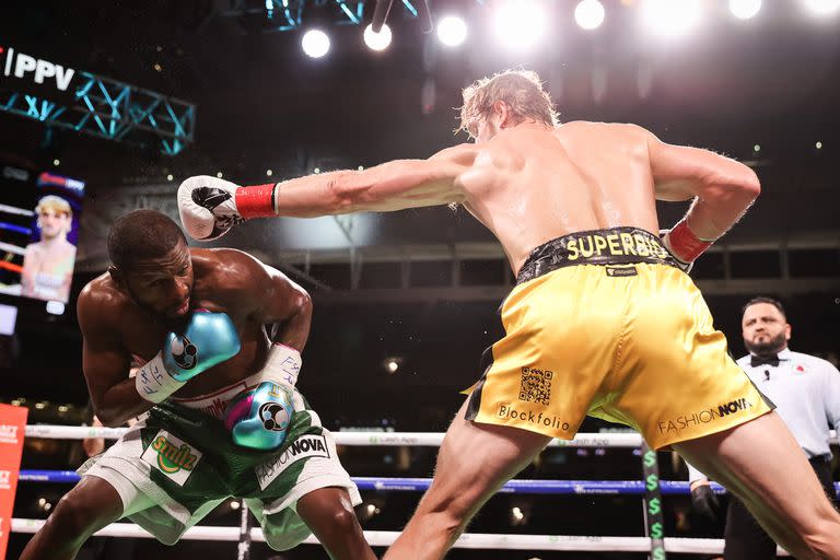 Mayweather y Logan Paul, en una exhibición a 8 rounds