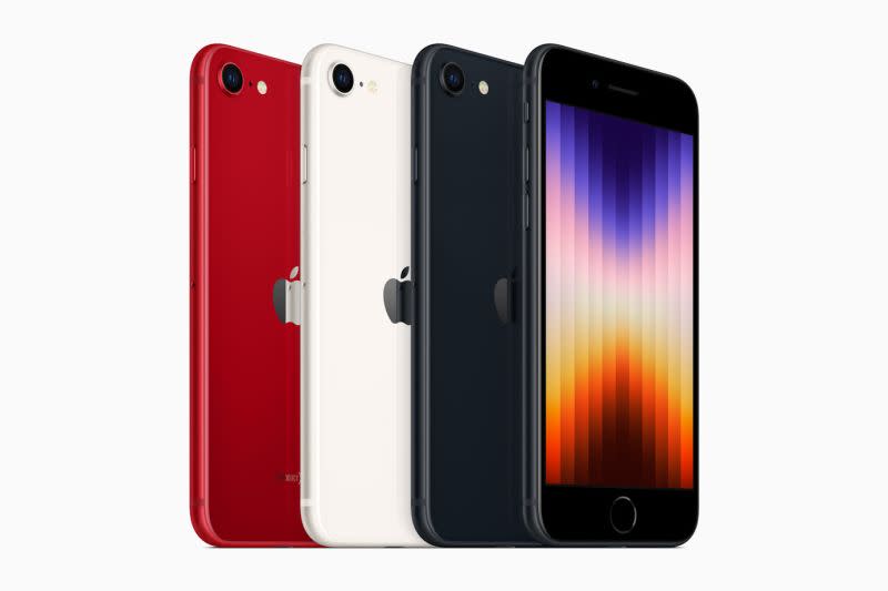 ▲蘋果此次春季發表會中，新產品iPhone SE（第三代）成為目前最便宜的5G iPhone。（圖／Apple提供）