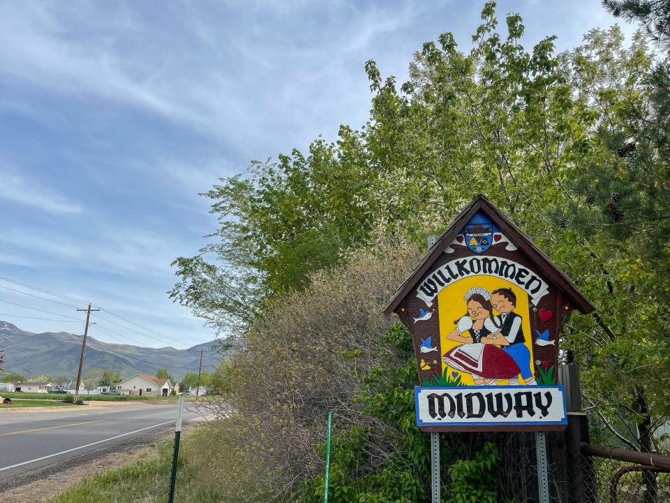 A sign at the entrance of Midway, Utah.