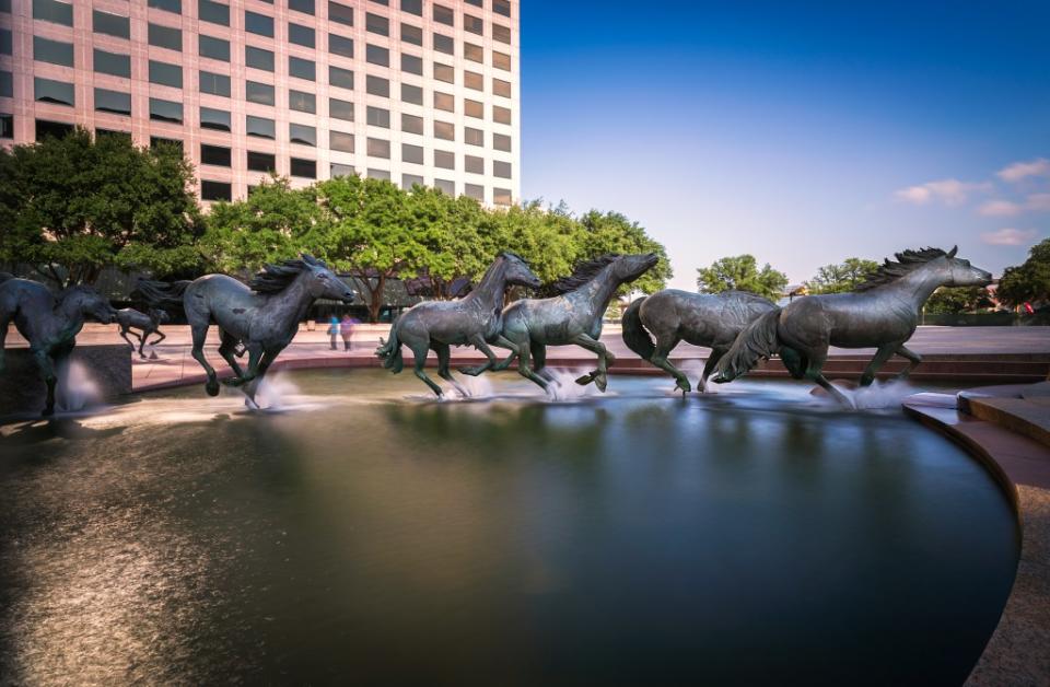 Mustangs of Las Colinas Sculpture via Getty Images