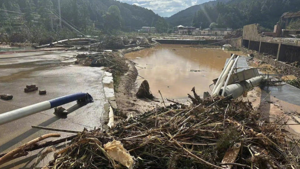 中國廣東梅州市平遠縣，今天遭逢短時間強降雨，造成至少38人死亡、2人失聯。翻攝微博@央視新聞