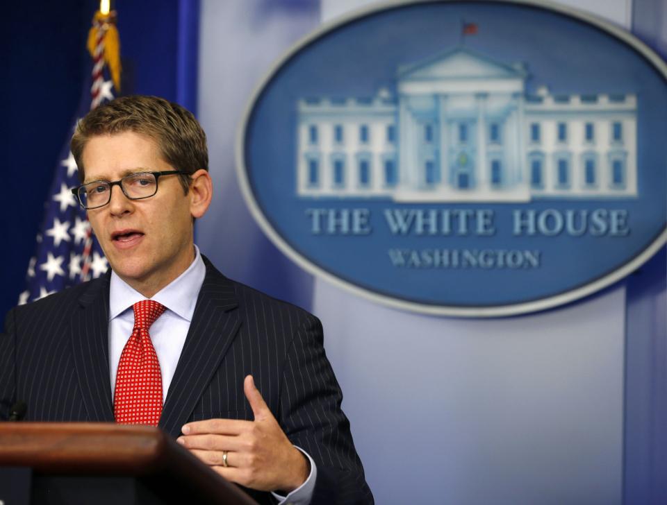 Former White House press secretary Jay Carney speaks at the daily briefing at the White House in Washington, in this October 15, 2013, file photo. Carney has joined CNN as a political commentator, the news network said on September 10, 2014. REUTERS/Jason Reed/Files (UNITED STATES - Tags: POLITICS ENTERTAINMENT)