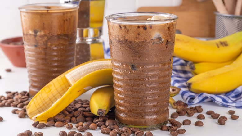 coffee drinks with bananas