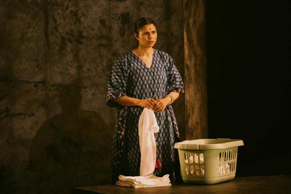 Zainab Hasan as Kajol in Sonali Bhattacharyya’s political drama ‘Chasing Hares’ at the Young Vic (Isha Shah)