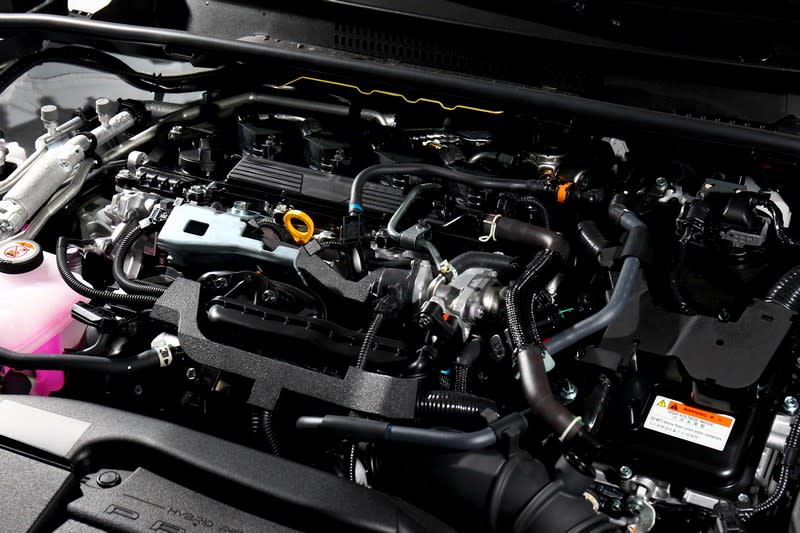 電動馬達加上可輸出151ps/19.1kg-m動能的新世代2.0升直列四缸自然進氣汽油引擎，成就前所未有加速能耐。