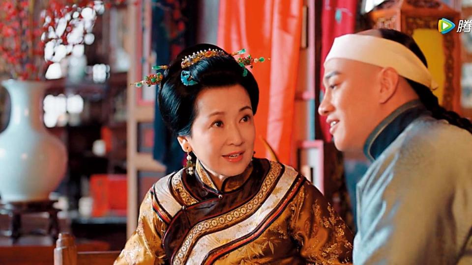 飾演《那年花開月正圓》中的「鄭氏」，就是林煒的妻子龔慈恩，她上一段婚姻也是老公外遇收場。（翻攝自騰訊）