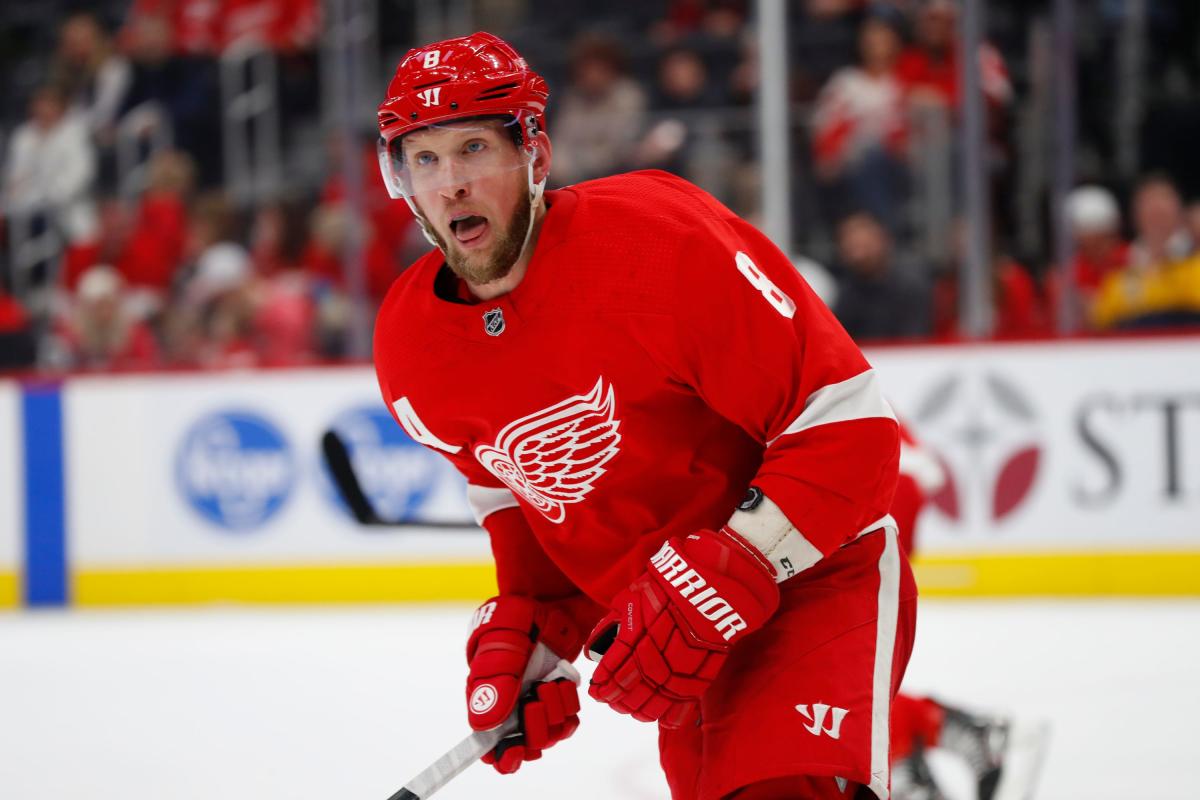 Justin Abdelkader signs tryout with Detroit Red Wings' AHL team