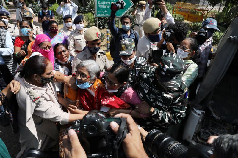 Protest after the death of a rape victim in New Delhi