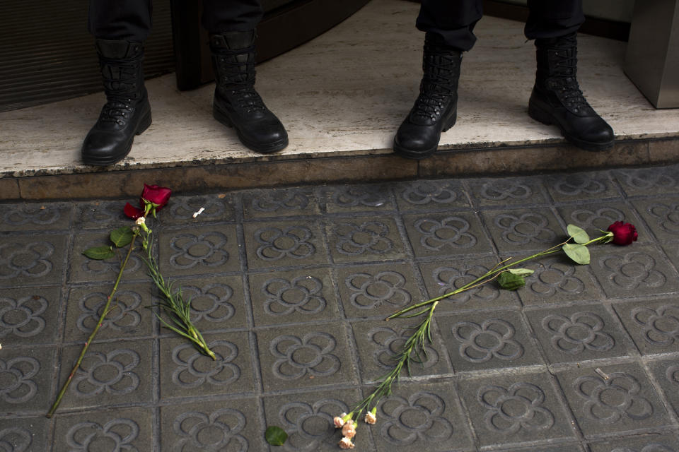 FOTOS – El independentismo se levanta en las calles de Barcelona contra las detenciones en Cataluña