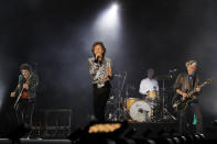 <p>Nach der aktuellen Tour, die noch bis Ende Oktober geht, werden die Stones wieder im Studio zugange sein. Wie ein Sprecher der Band unlängst der Deutschen Presse-Agentur verriet, arbeiten die Stones derzeit an einem neuen Album. (Bild: AP Photo) </p>