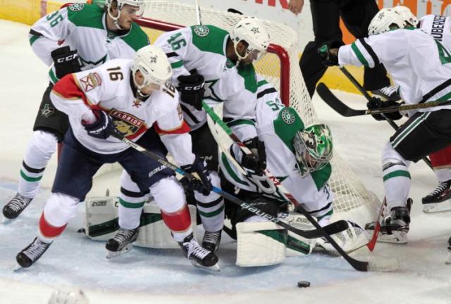 Panthers, Stars both wear white in NHL fashion faux pas