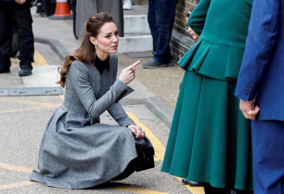 Kate Middleton's Mulberry Amberley Handbag in Black