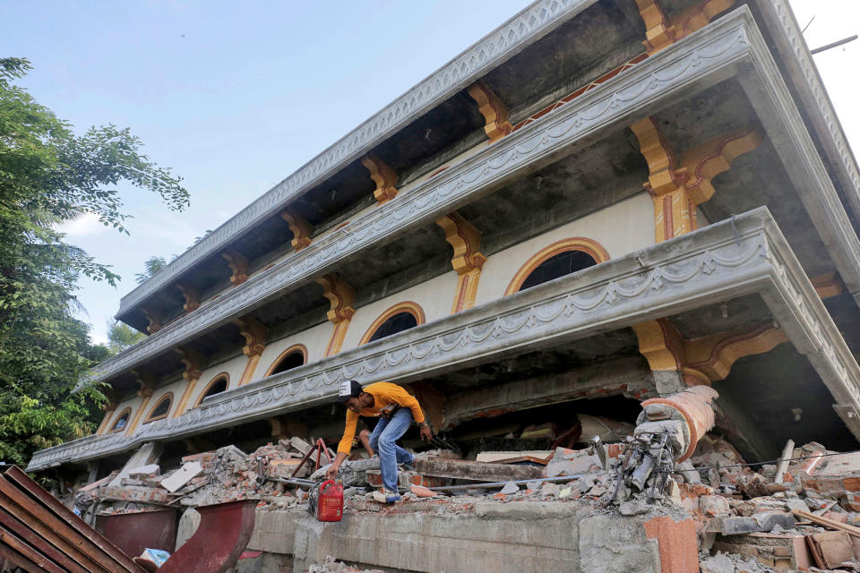 Deadly earthquake hits Indonesia’s Aceh province