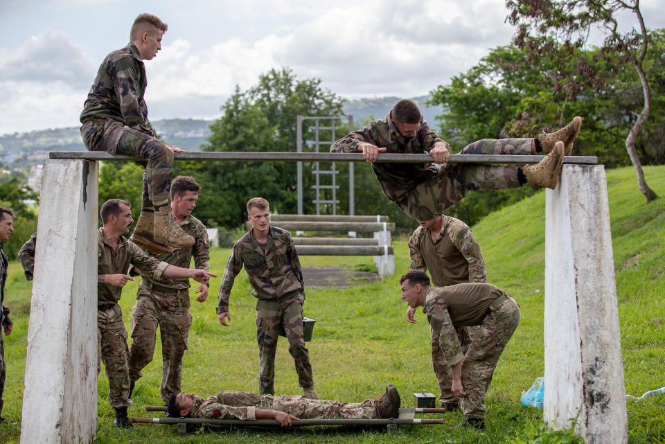 Members of the Royal Navy HADR Troop and the French troops taking part in the stretcher assault course at at Fort Saint Louis, Fort De France, Martinique (Picture: UK MOD/Crown 2019)