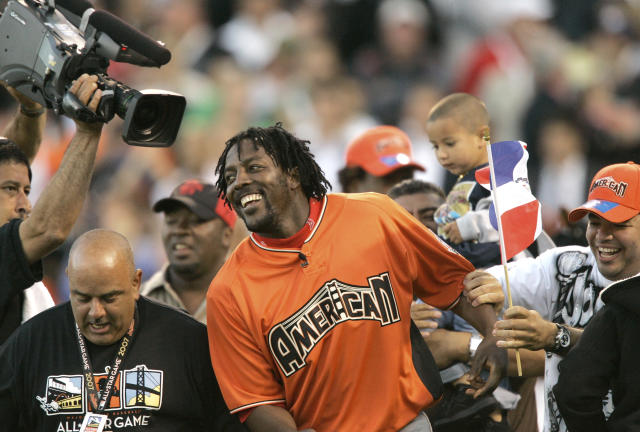 Official Father and son Vladimir guerrero and Vladimir Guerrero Jr home run  derby first father-son duo to both win home run derby t shirt