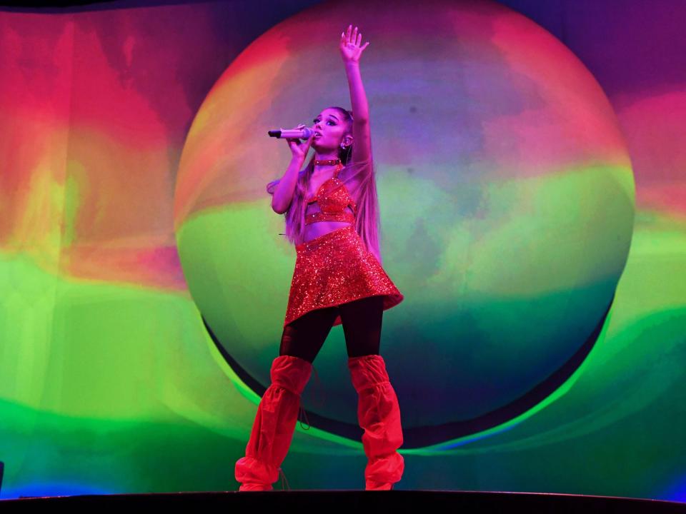 ariana grande swt