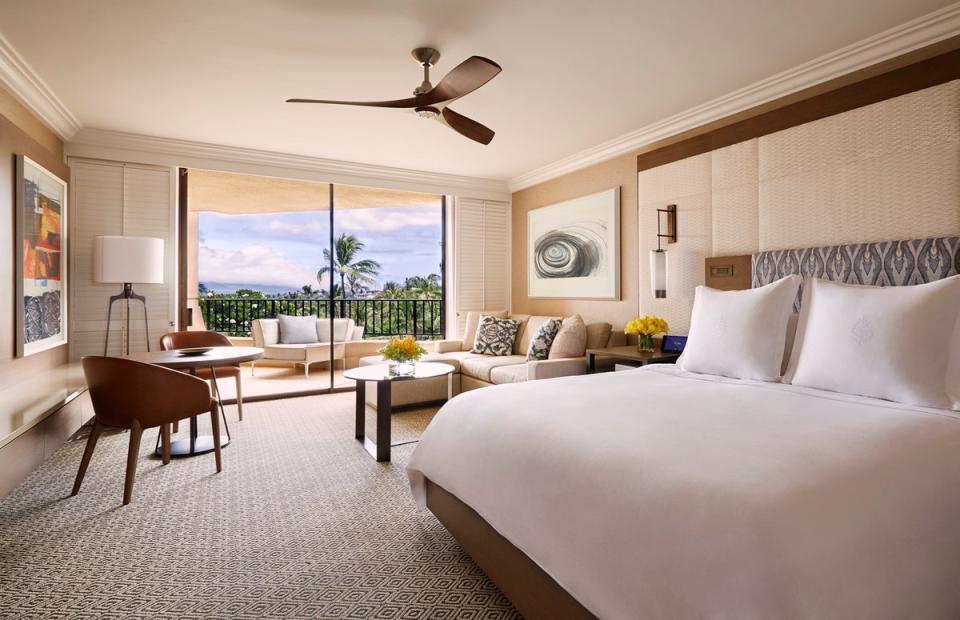 A Maui guest bedroom (Four Seasons)