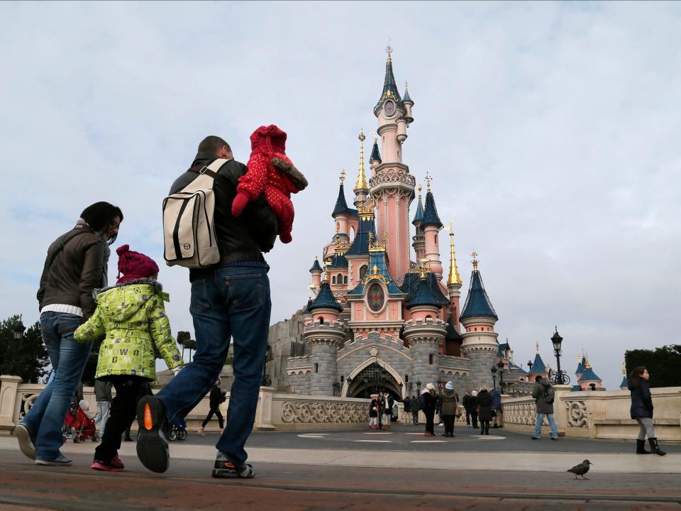 disneyland paris.JPG