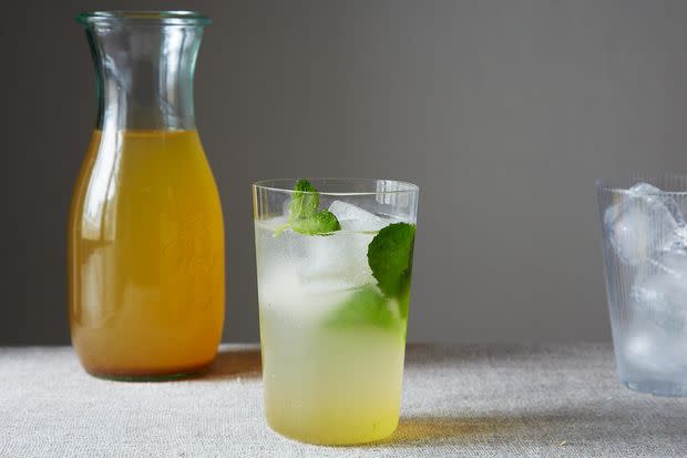 Saffron and Cardamom Lemonade Concentrate