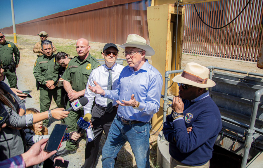 Ken Salazar habló de los narcotúneles que existen en la frontera entre México y Estados Unidos