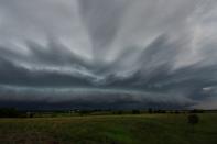 <p>Shelf cloud in Lenexa, Kansas // June 16, 2010</p>