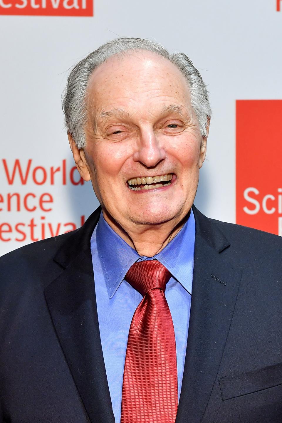 Alan Alda says he’s learning to live with Parkinson’s disease. (Photo: Getty Images)