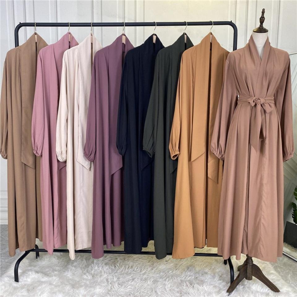 Nailah- Open Belted Abaya with Balloon Sleeves [Image via Etsy]