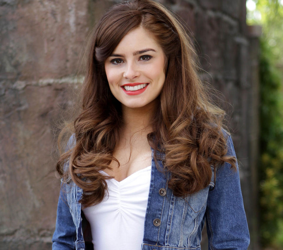 Rachel Shenton as Mitzeee Minniver.