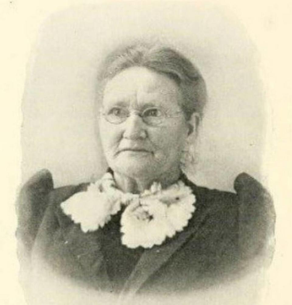 Elizabeth Hunt served as a nurse during the Civil War.