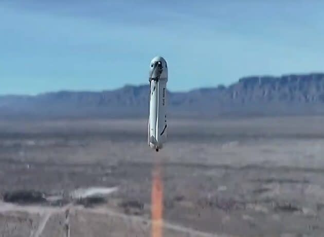 Blue Origin’s New Shepard spaceship ascends from its West Texas launch pad. (Blue Origin via YouTube)