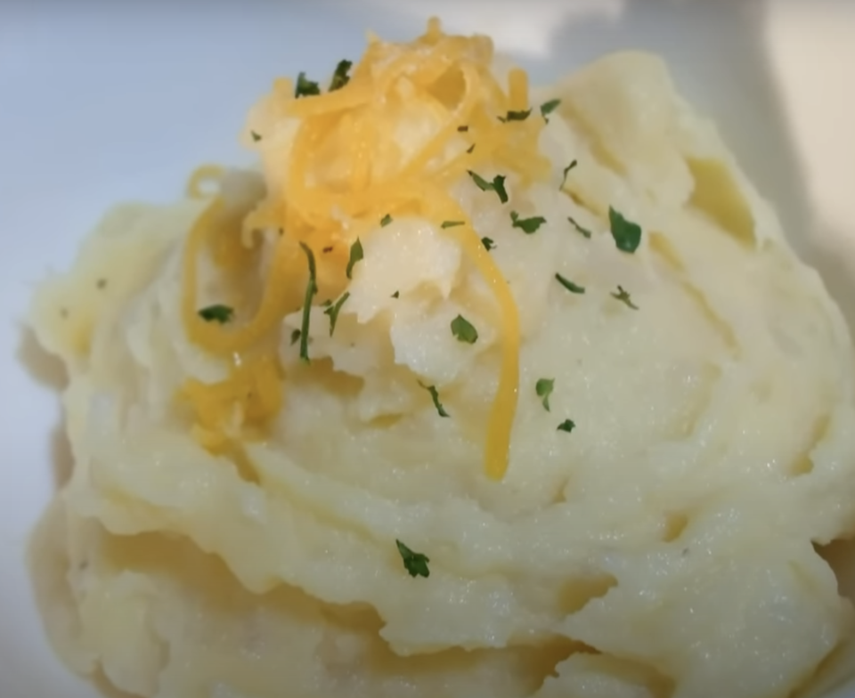 Cheesy mashed potatoes