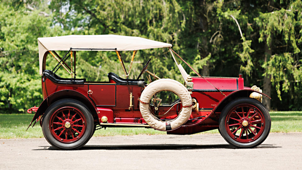 A 1912 Simplex 50 HP Toy-Tonneau automobile.