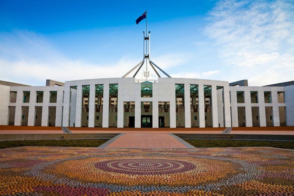 La fachada del Parlamento australiano en Camberra