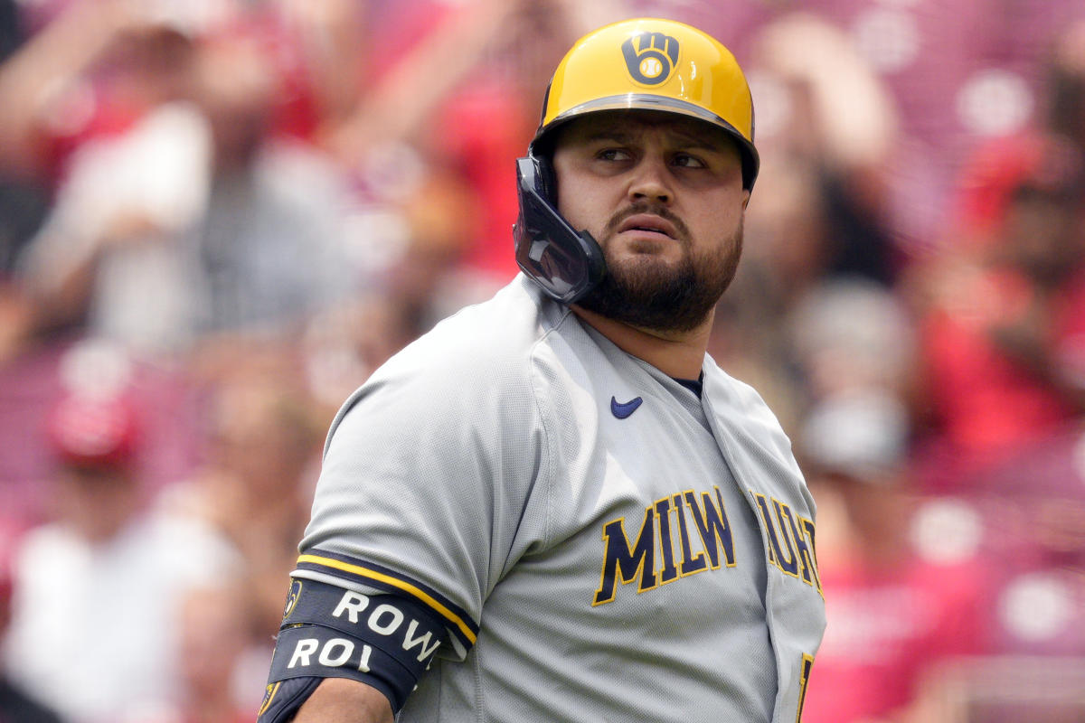 Brewers first baseman Rowdy Tellez returns after spending 6 weeks