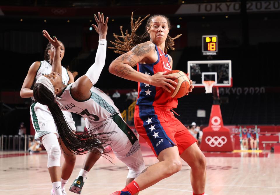 Brittney Griner bodies her way into the paint for Team USA.