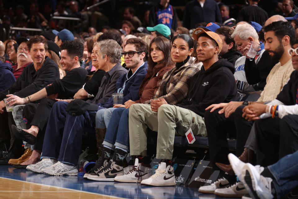 NEW YORK, NY – NOVEMBER 27: Actor Pete Davidson and Singer Jordin Sparks look on during the game between the Memphis Grizzlies and the New York Knicks on November 27, 2022 at Madison Square Garden in New York City, New York. Copyright 2022 NBAE (Photo by Nathaniel S. Butler/NBAE via Getty Images)