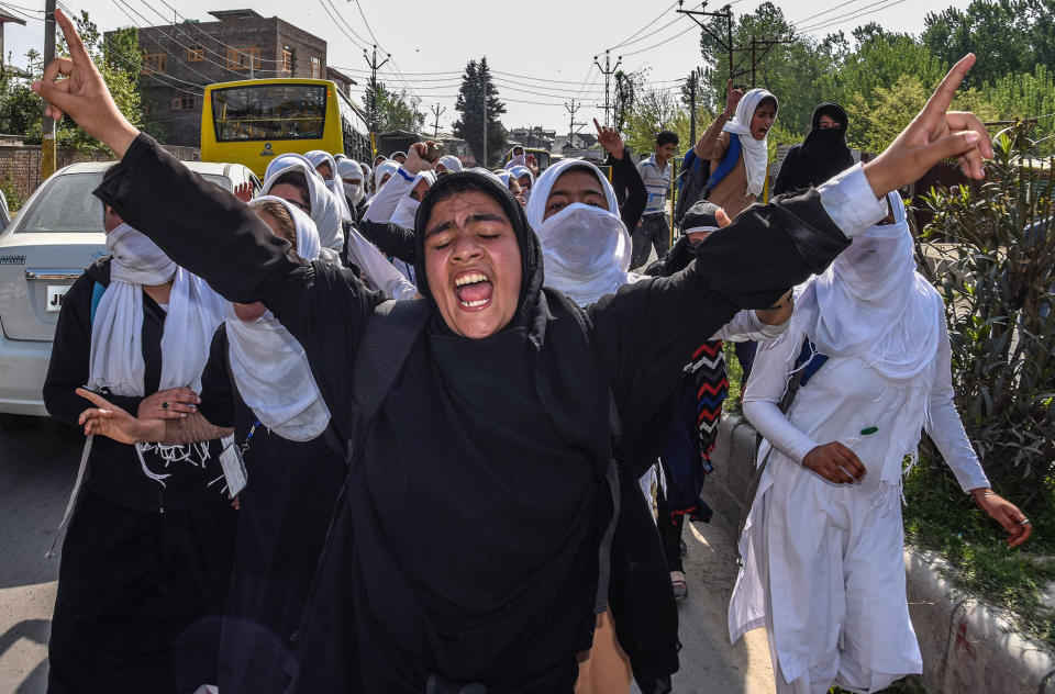 Students protest in Kashmir